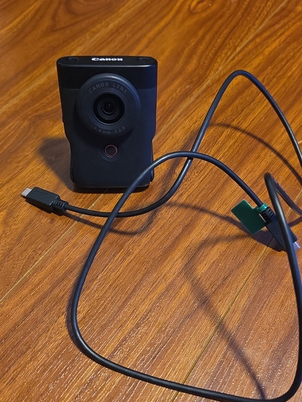Canon V10 Vlogging Camera With Built In Stand